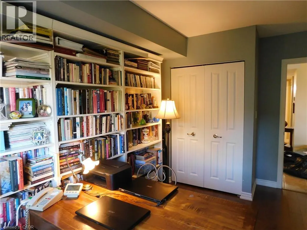 56 KERMAN Avenue Unit# 311 #311