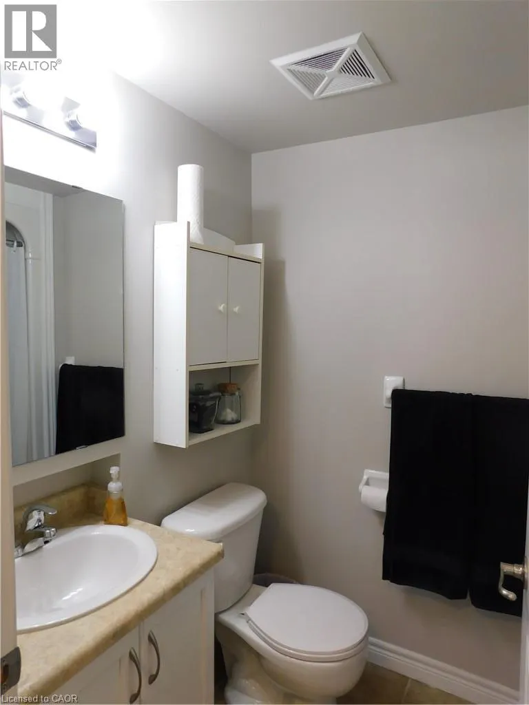 56 KERMAN Avenue Unit# 311 #311