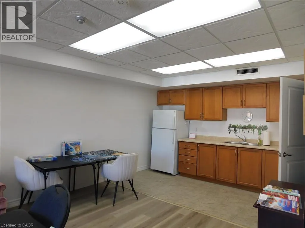 56 KERMAN Avenue Unit# 311 #311