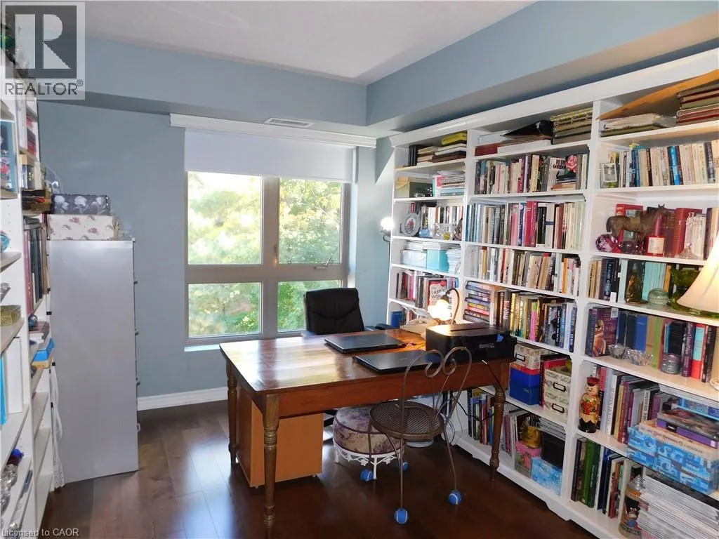 56 KERMAN Avenue Unit# 311 #311