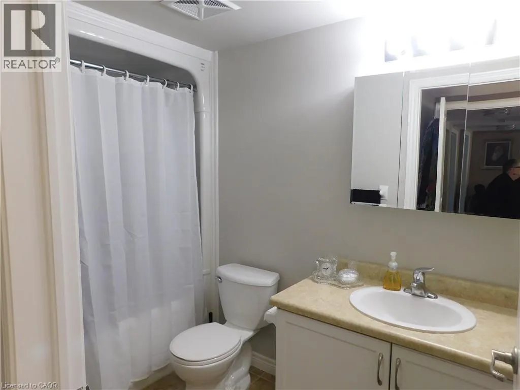56 KERMAN Avenue Unit# 311 #311