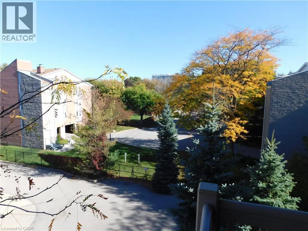 56 KERMAN Avenue Unit# 311 #311