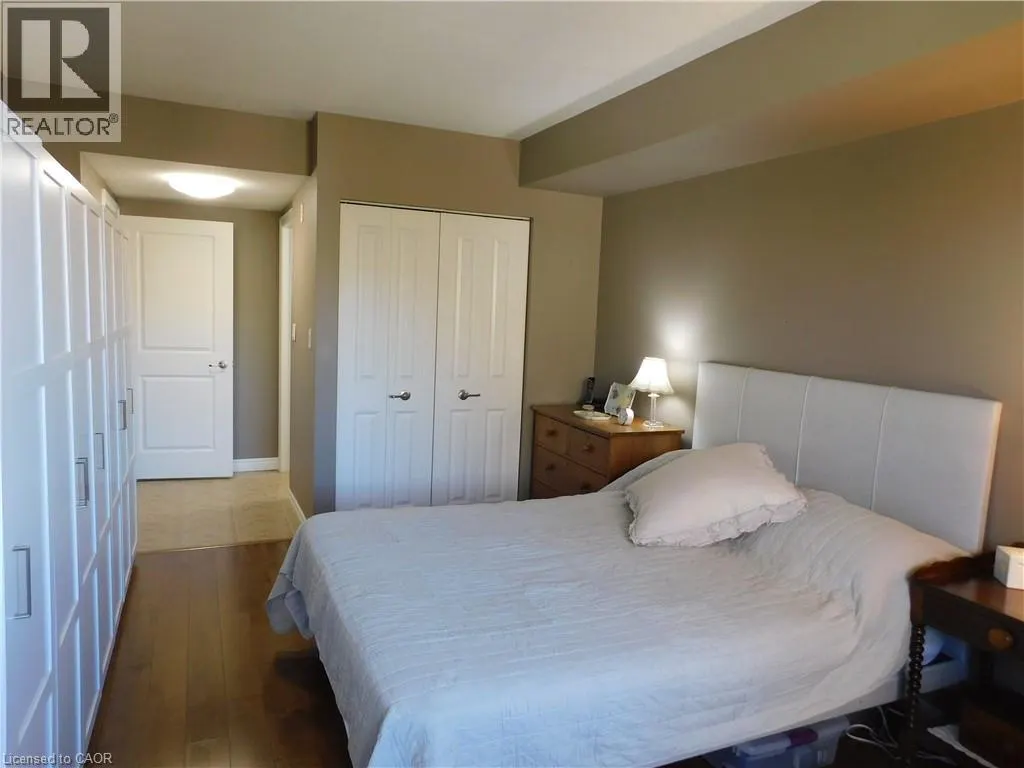56 KERMAN Avenue Unit# 311 #311