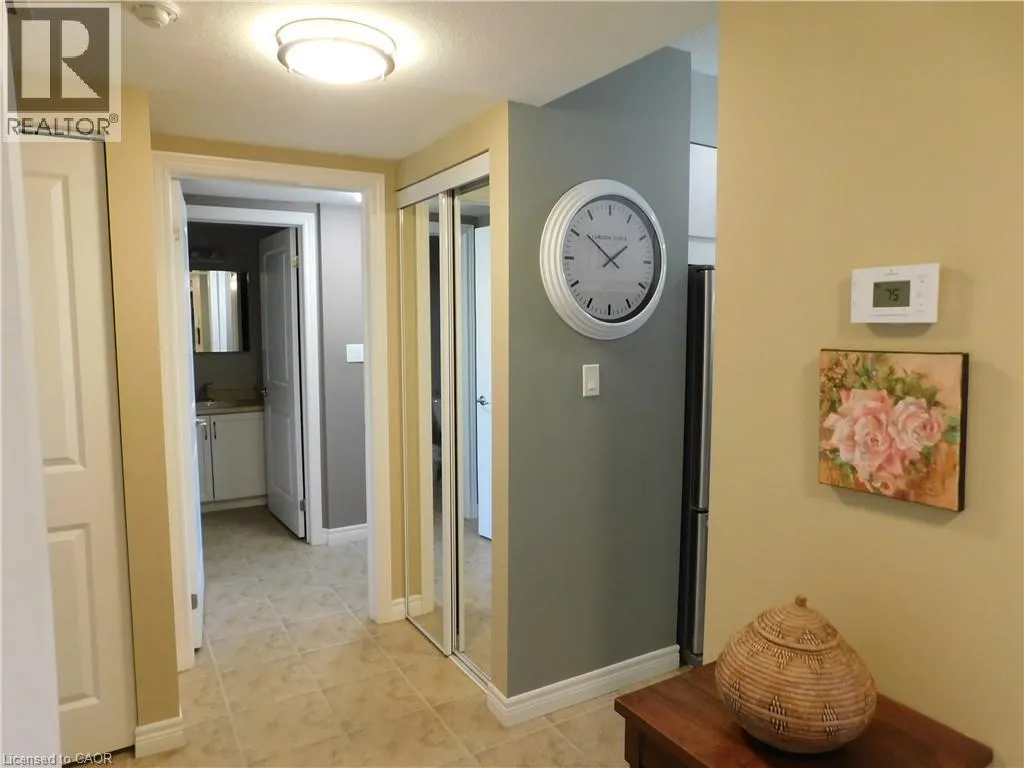 56 KERMAN Avenue Unit# 311 #311