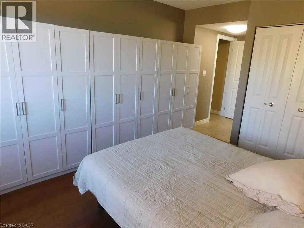 56 KERMAN Avenue Unit# 311 #311