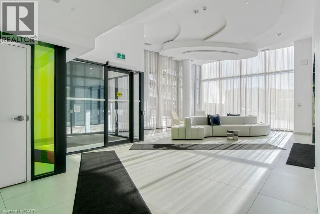 3200 DAKOTA Common Unit# B906 #B906