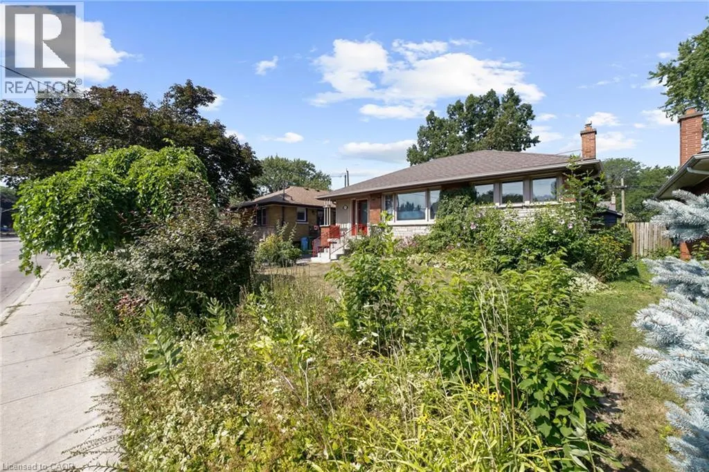 272 UPPER PARADISE Road