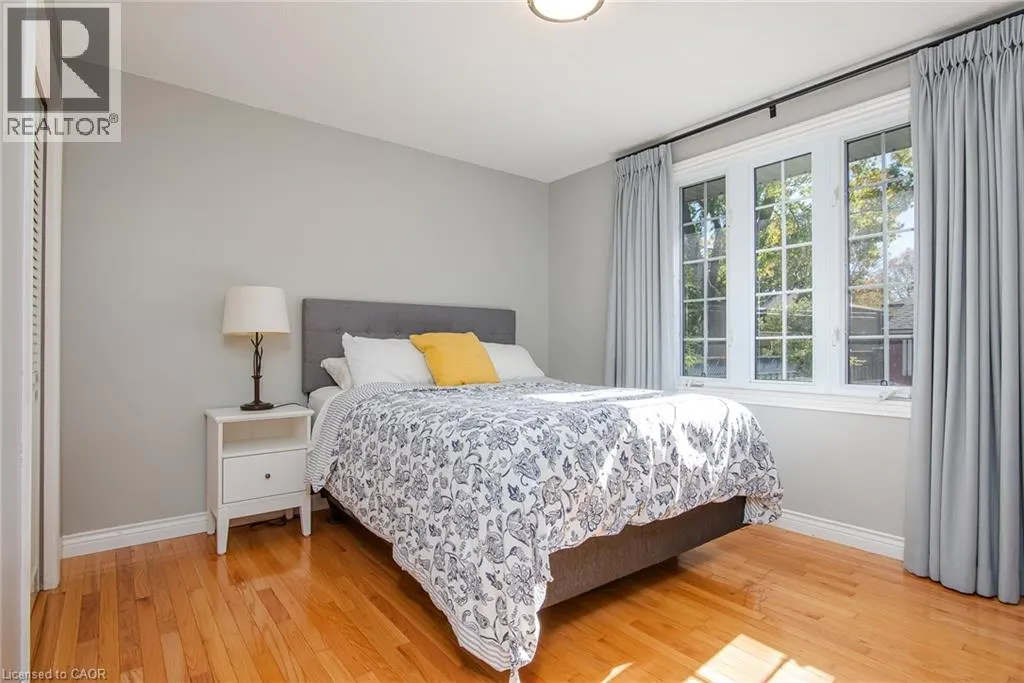 118 WHEATFIELD Crescent