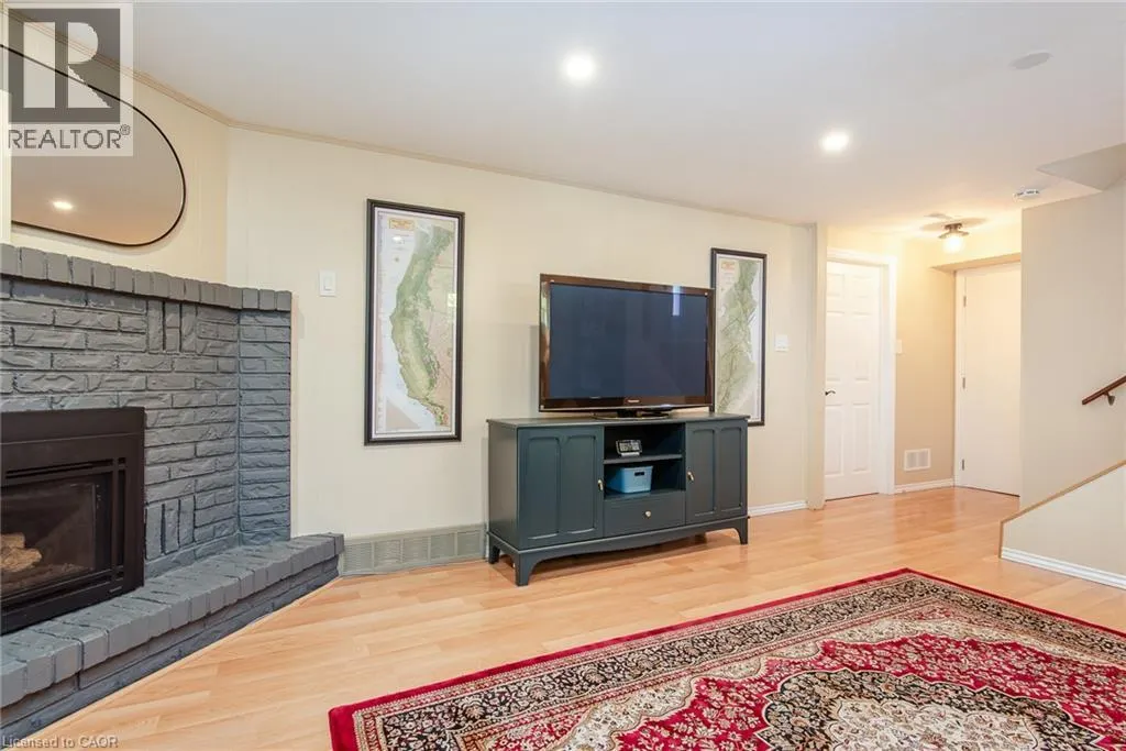118 WHEATFIELD Crescent
