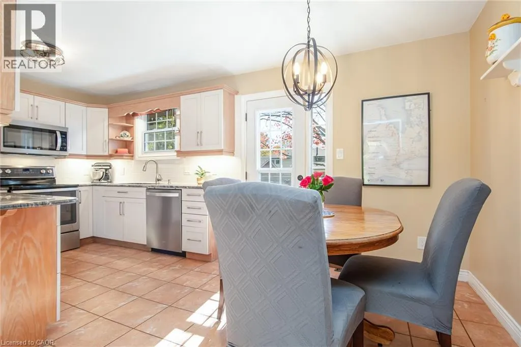118 WHEATFIELD Crescent