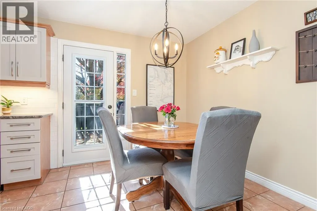 118 WHEATFIELD Crescent