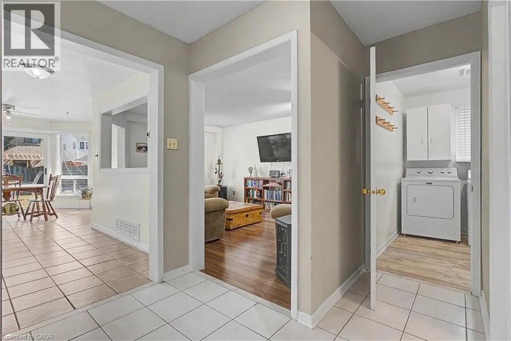 194 GLENVALLEY Drive