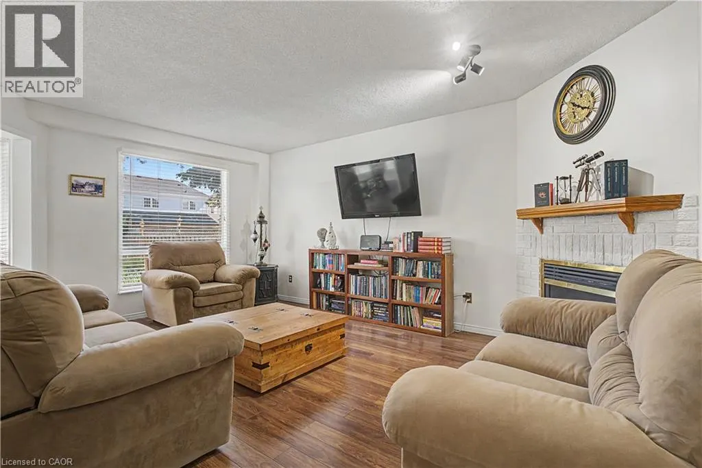 194 GLENVALLEY Drive