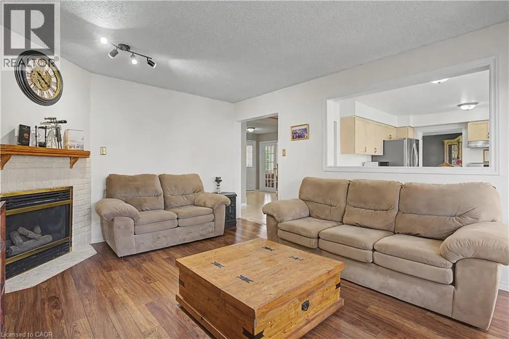 194 GLENVALLEY Drive
