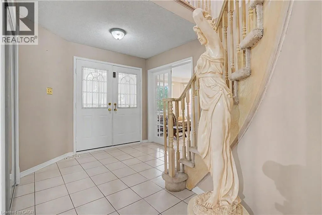 194 GLENVALLEY Drive