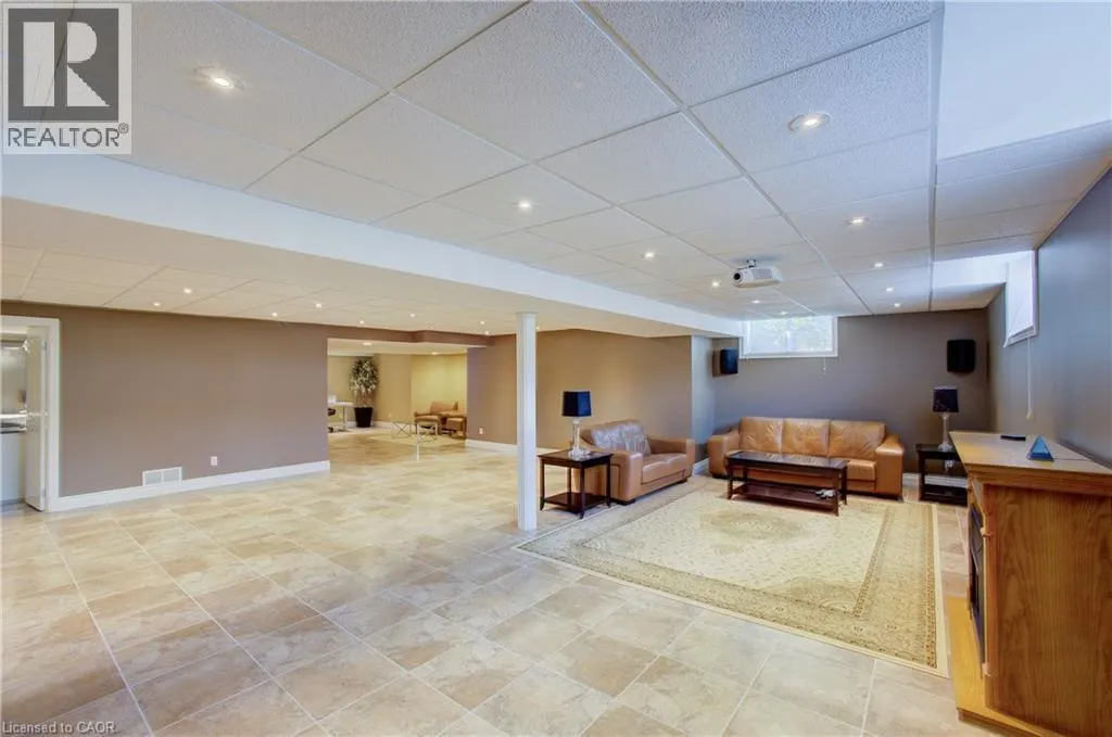 457 CARYNDALE Drive
