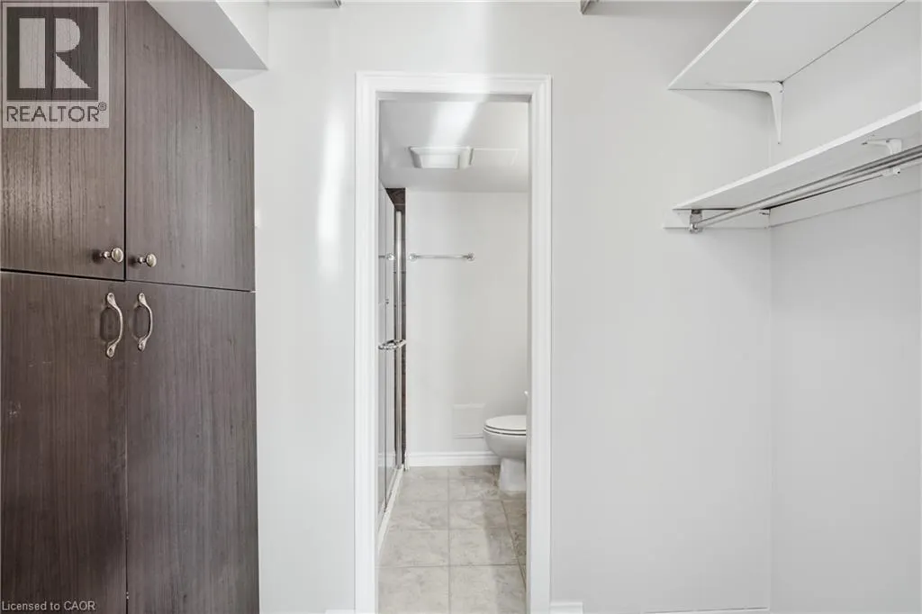 7 GALE Crescent Unit# B3 #B3