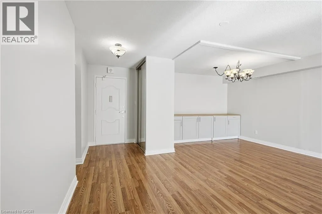 7 GALE Crescent Unit# B3 #B3