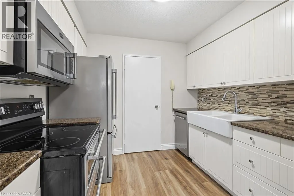 7 GALE Crescent Unit# B3 #B3