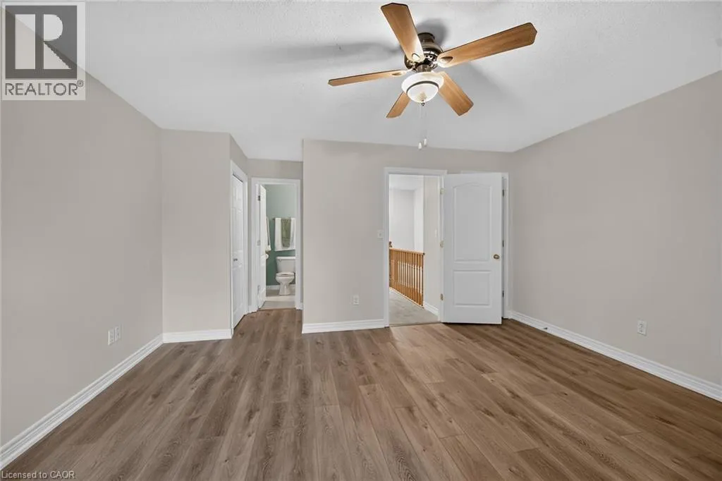 53 SUNNYCROFT Court