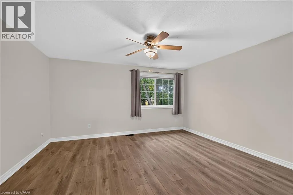 53 SUNNYCROFT Court