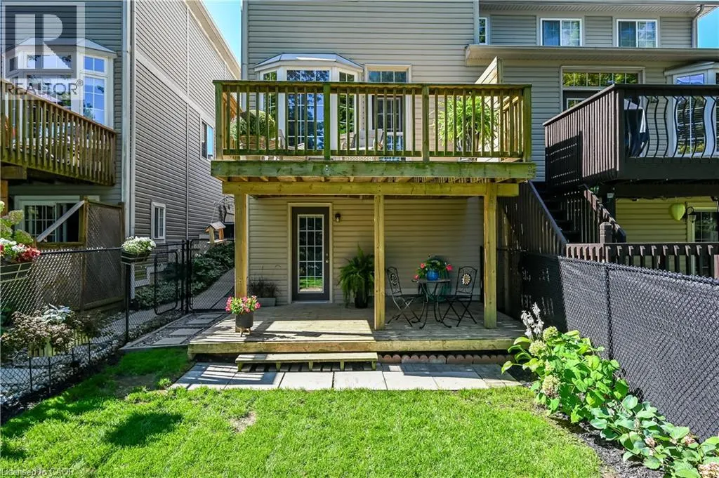 53 SUNNYCROFT Court