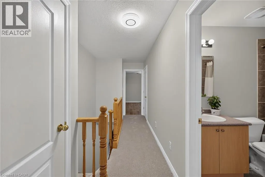 53 SUNNYCROFT Court