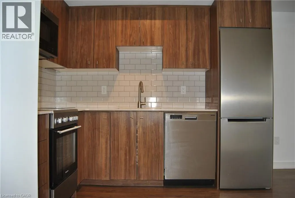 15 WELLINGTON Street S Unit# 2110 #2110