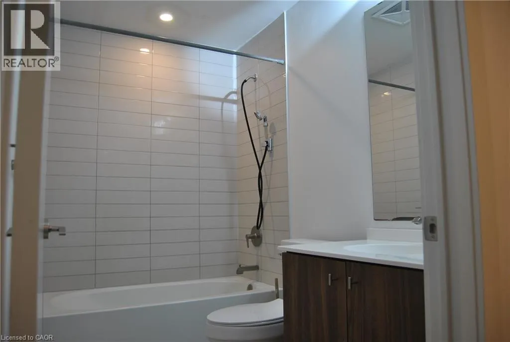 15 WELLINGTON Street S Unit# 2110 #2110