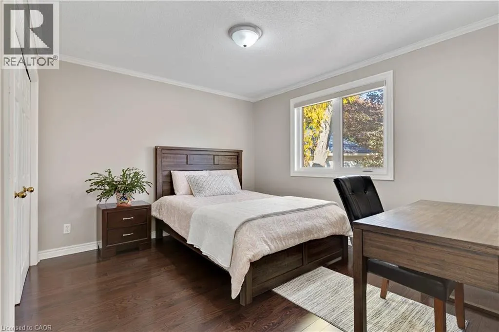 548 SANDBROOKE Court