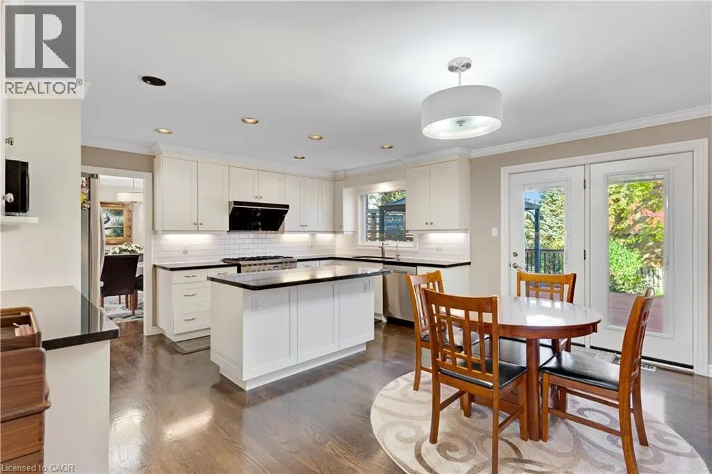 548 SANDBROOKE Court