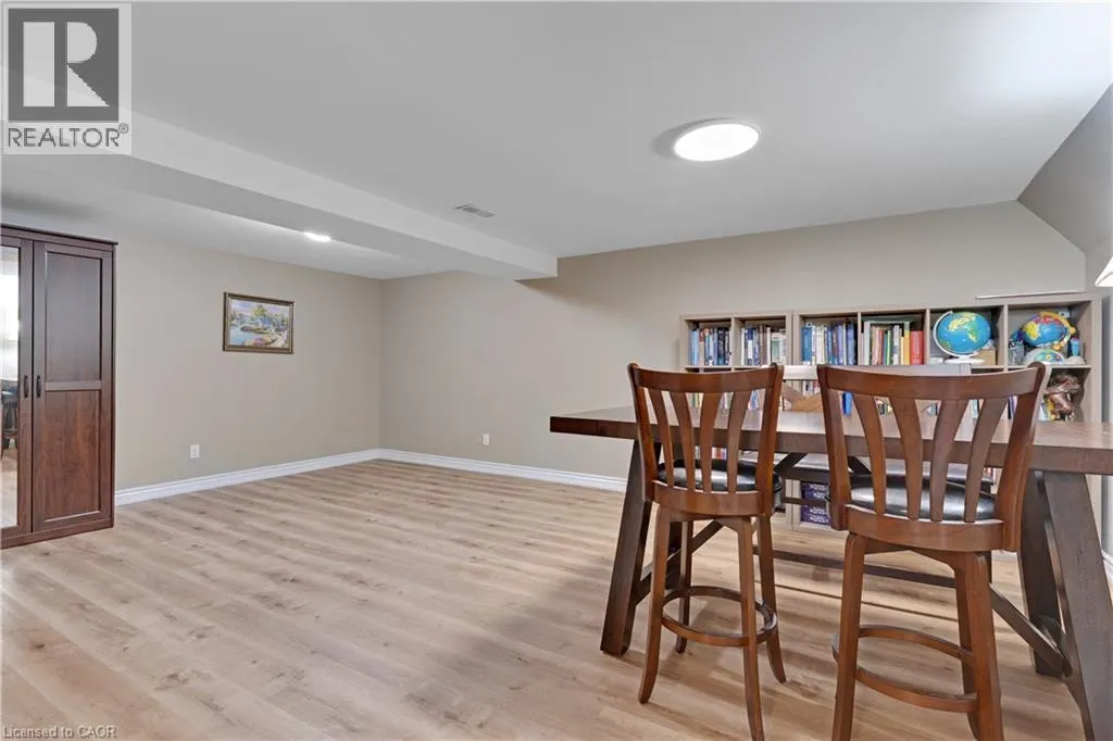 548 SANDBROOKE Court