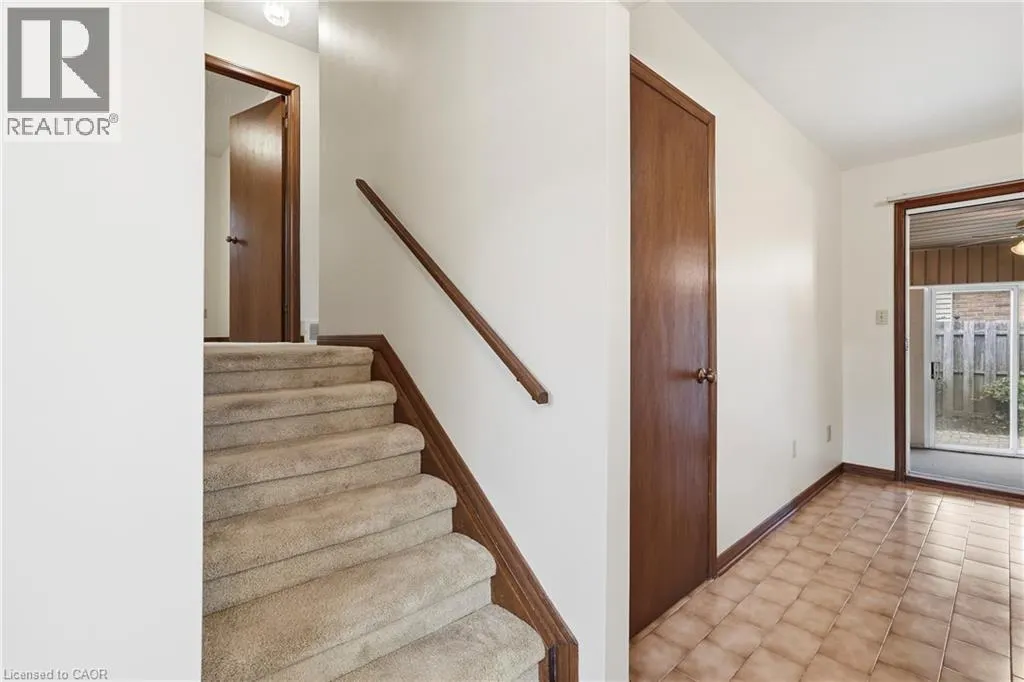 84 LARCHWOOD Circle