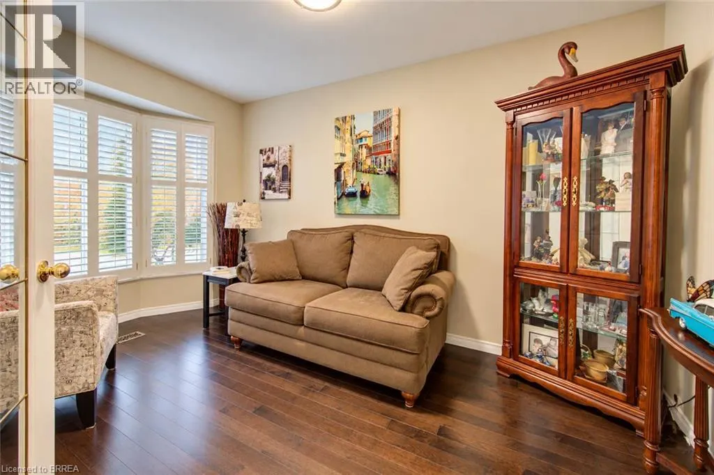 10 COURTLAND Drive Unit# 1 #1