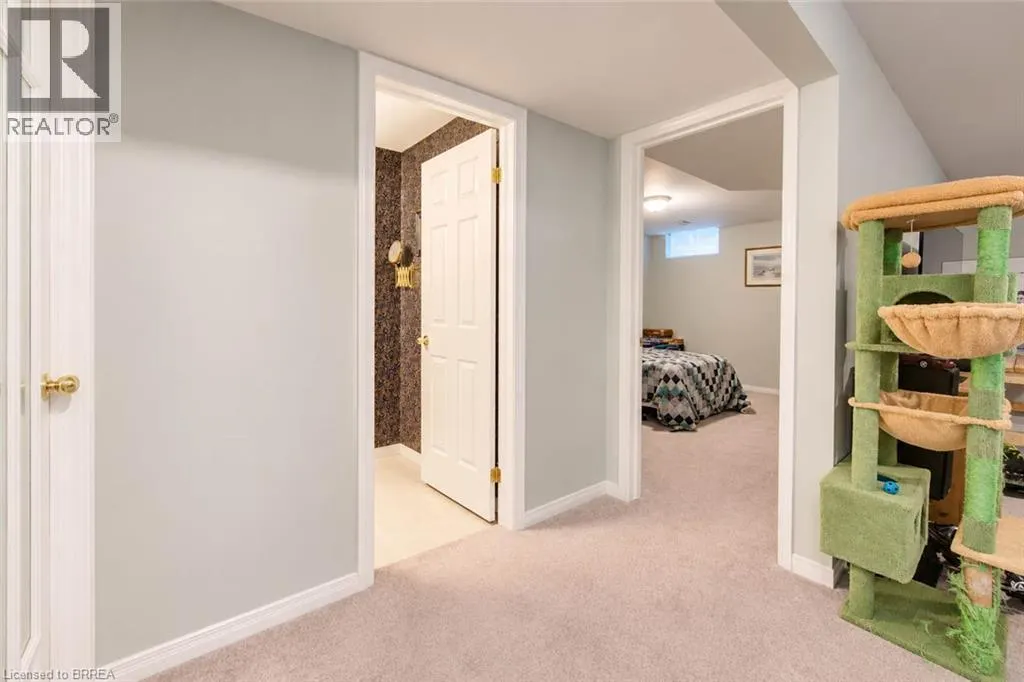 10 COURTLAND Drive Unit# 1 #1