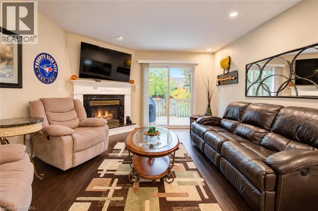 10 COURTLAND Drive Unit# 1 #1
