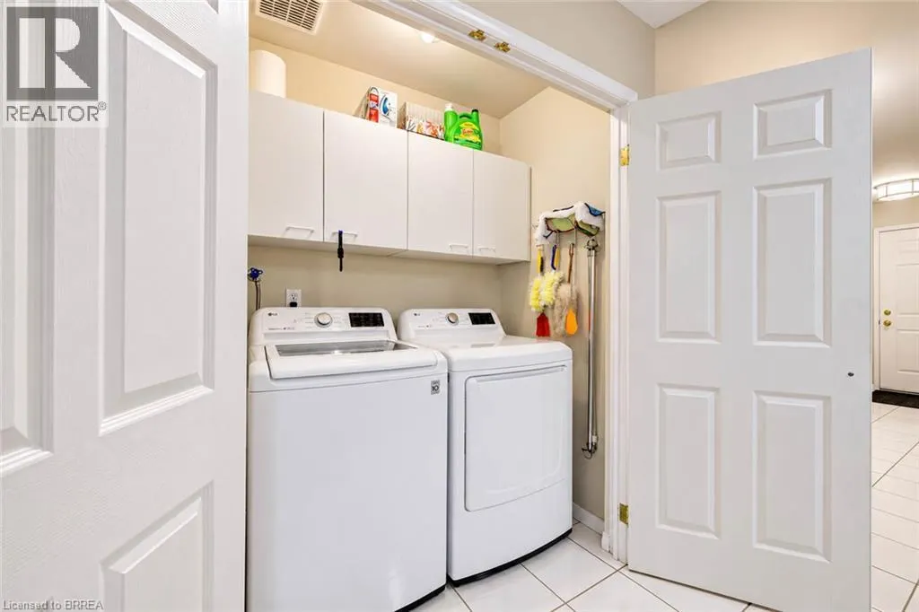 10 COURTLAND Drive Unit# 1 #1
