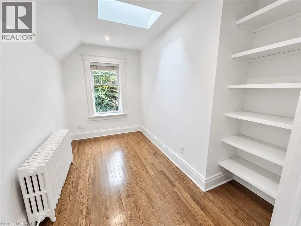 17 GERRARD Street