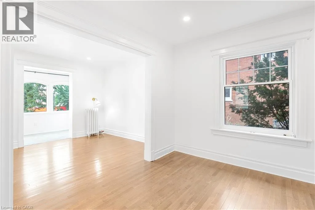 17 GERRARD Street