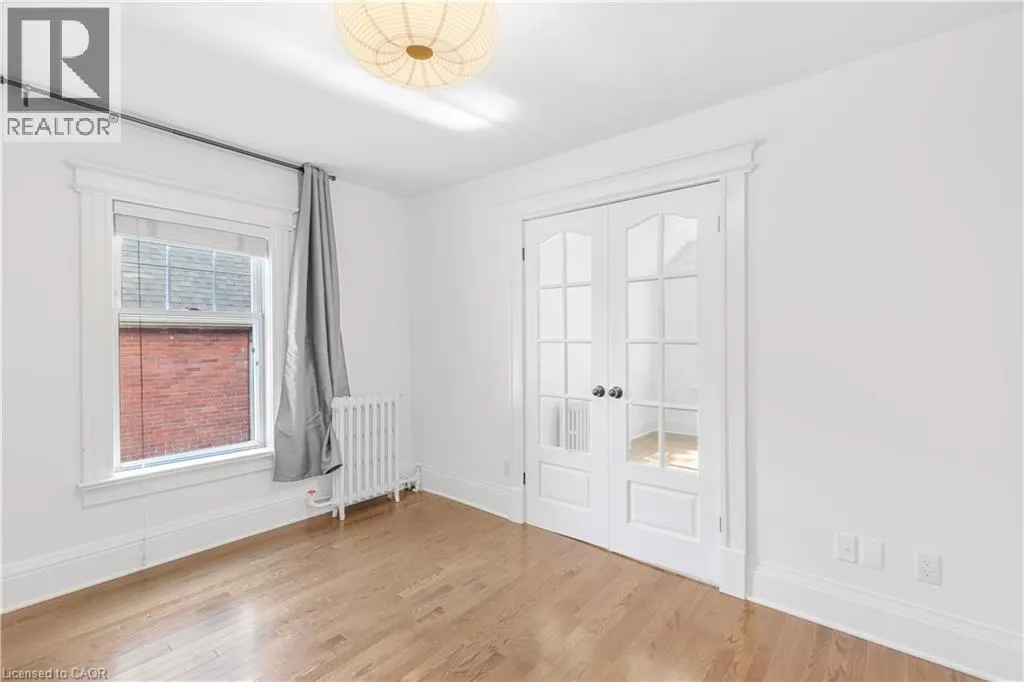 17 GERRARD Street