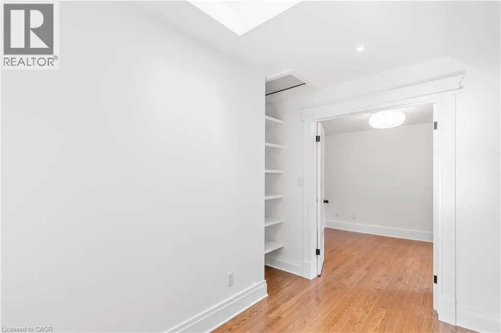 17 GERRARD Street