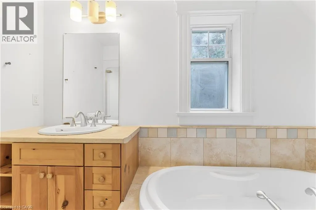 17 GERRARD Street