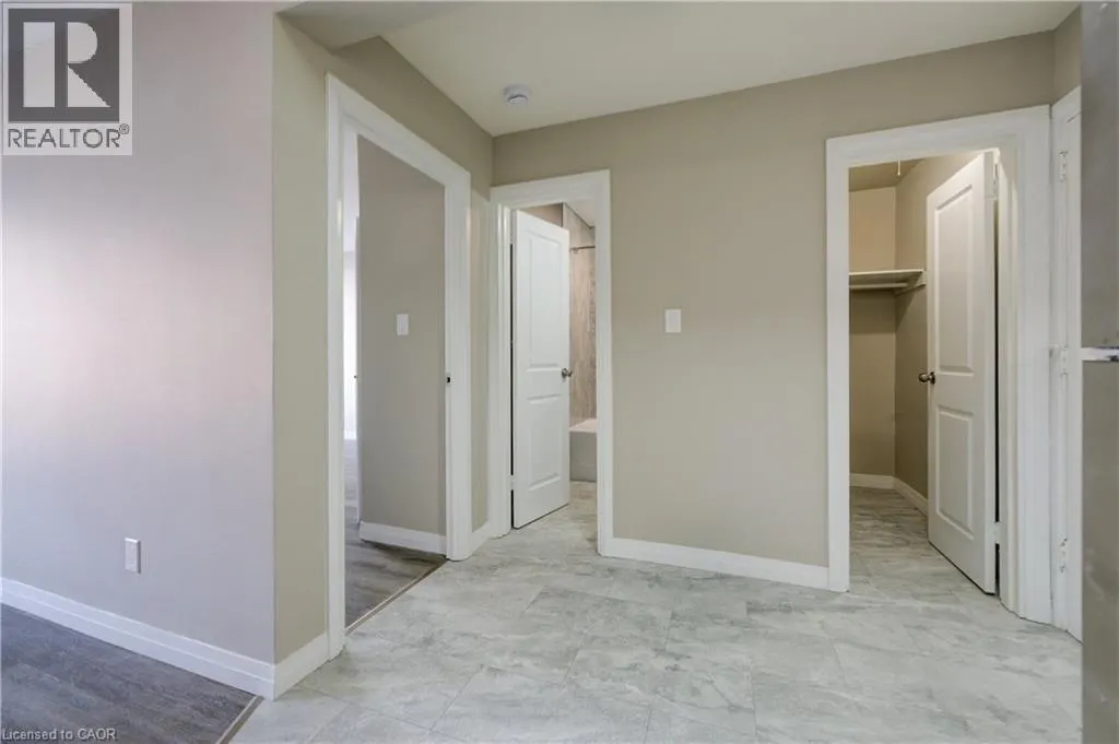 82 ELGIN Street S Unit# 21 #21