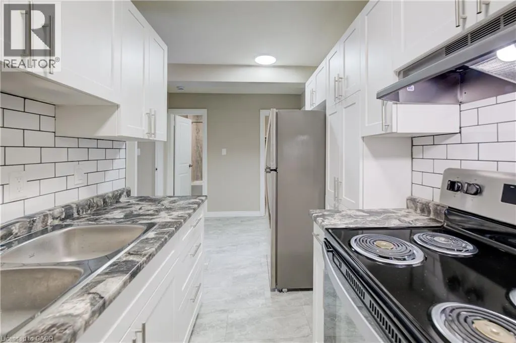82 ELGIN Street S Unit# 21 #21