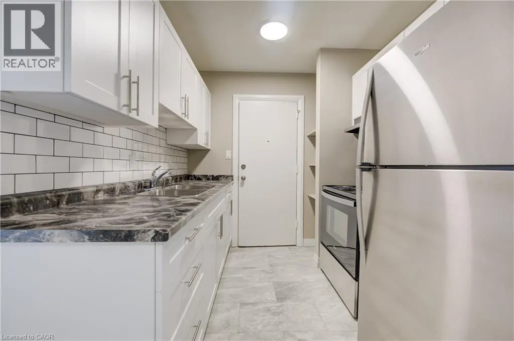 82 ELGIN Street S Unit# 24 #24
