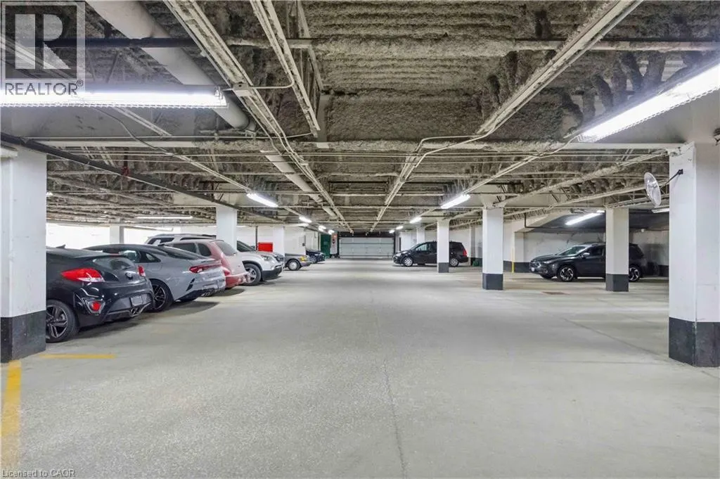 44 BOND Street W Unit# 306 #306