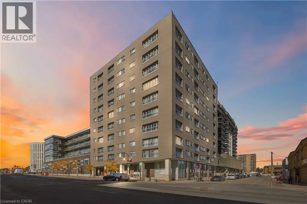 44 BOND Street W Unit# 306 #306