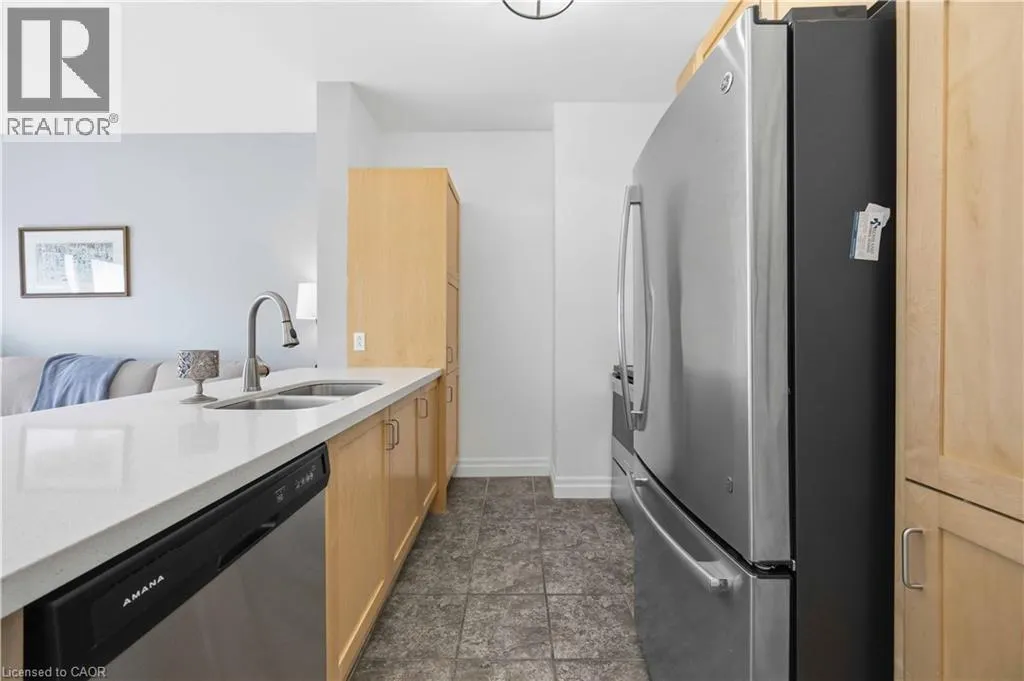44 BOND Street W Unit# 306 #306
