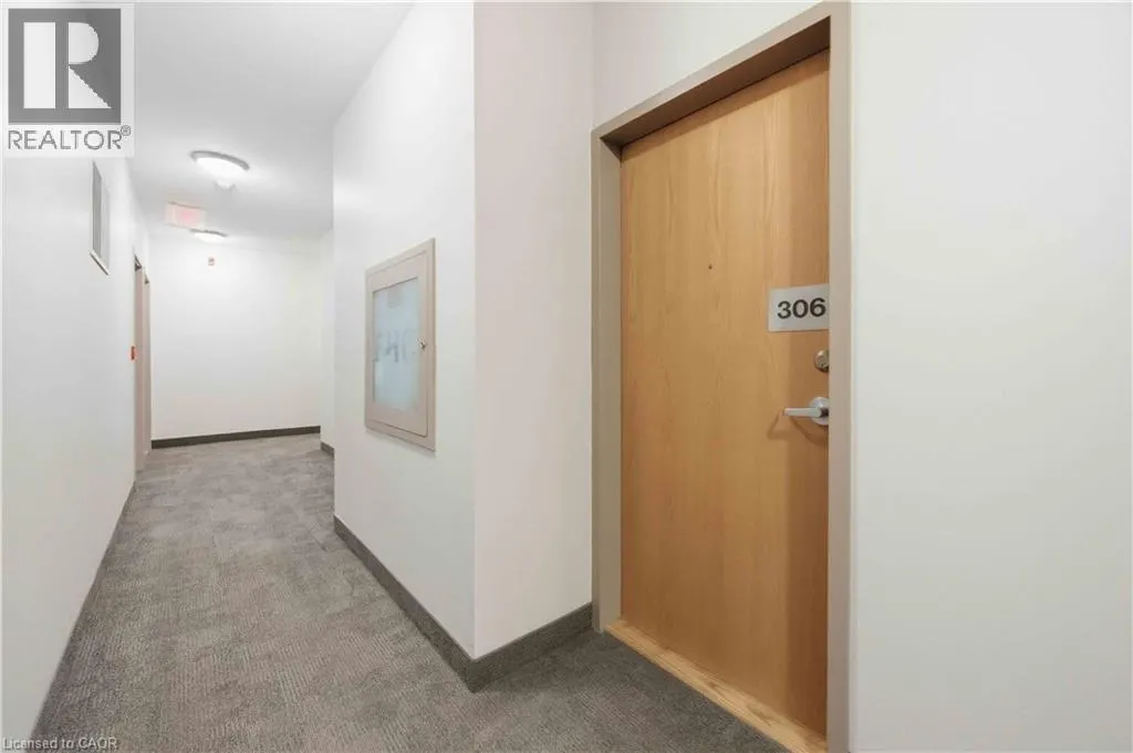 44 BOND Street W Unit# 306 #306