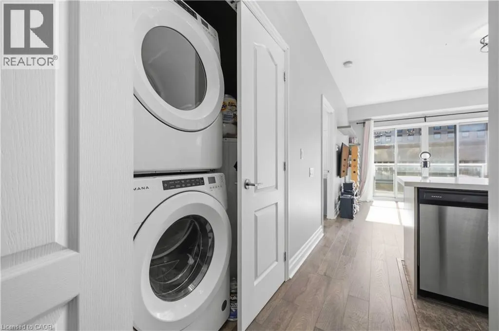 44 BOND Street W Unit# 306 #306